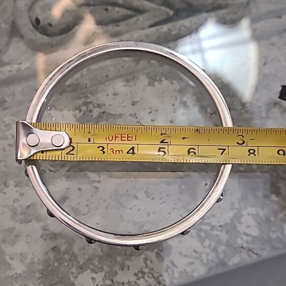 Coach riveted bangle bracelet - Picture 5 of 5